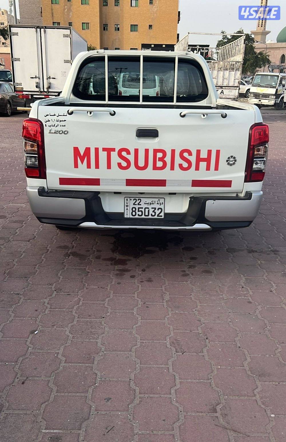 للبيع وانيت موستبيشي موديل 2023 السعر ماشي 60003