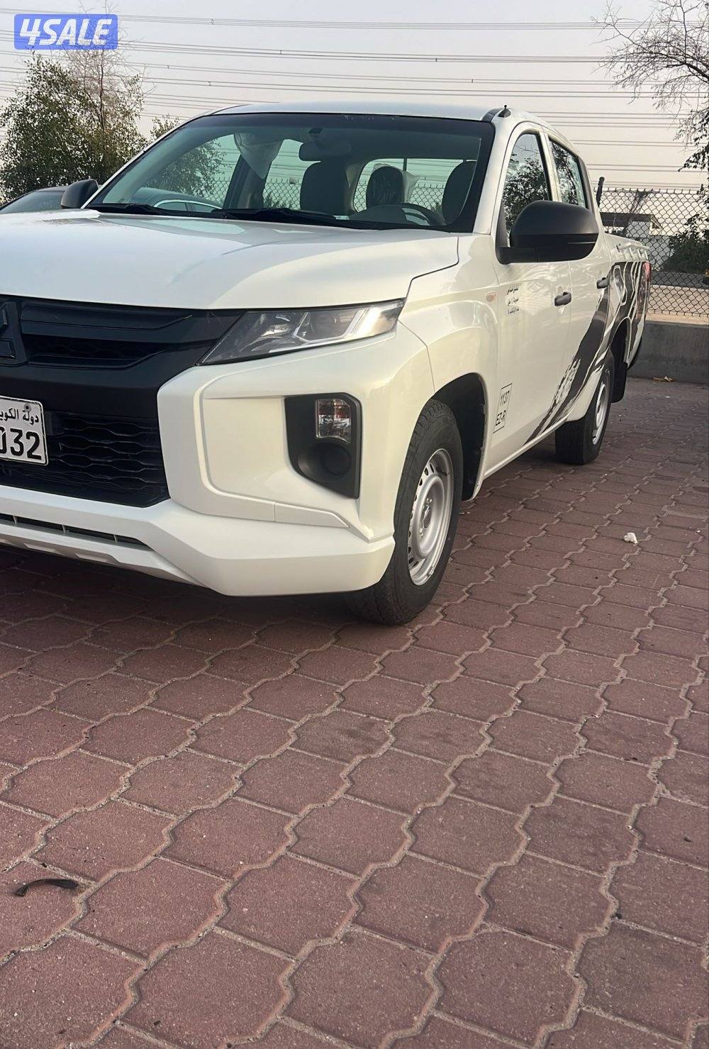 للبيع وانيت موستبيشي موديل 2023 السعر ماشي 60002