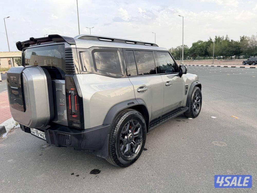 Excellent condition, 10 year company warranty included.3