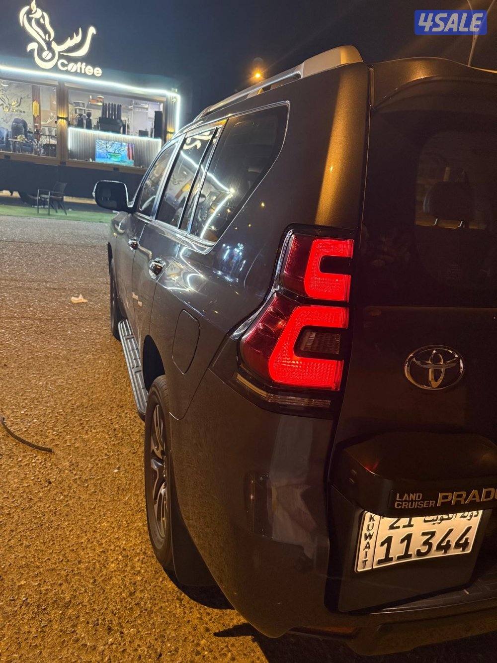 للبيع برادو TXL رمادي موديل 20224