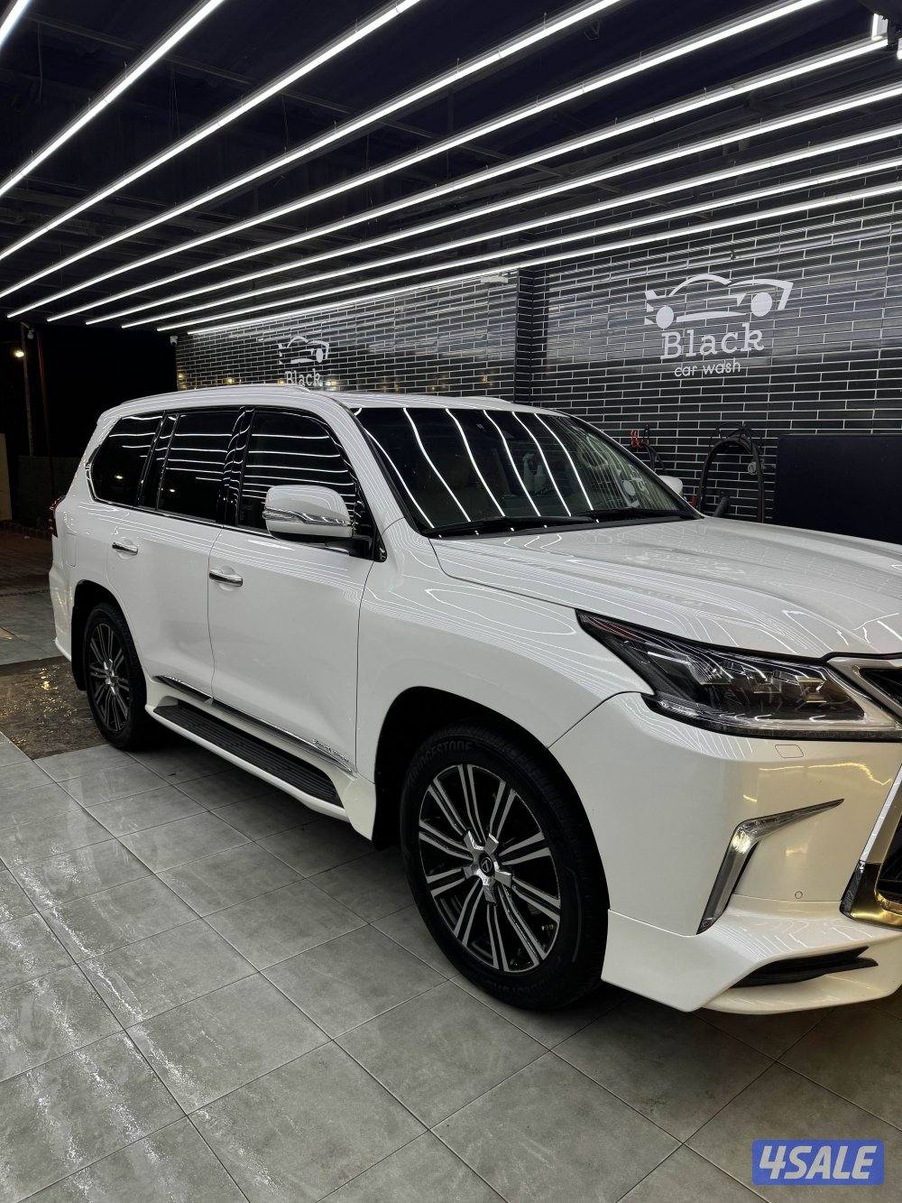 لكزس وارد عمان3