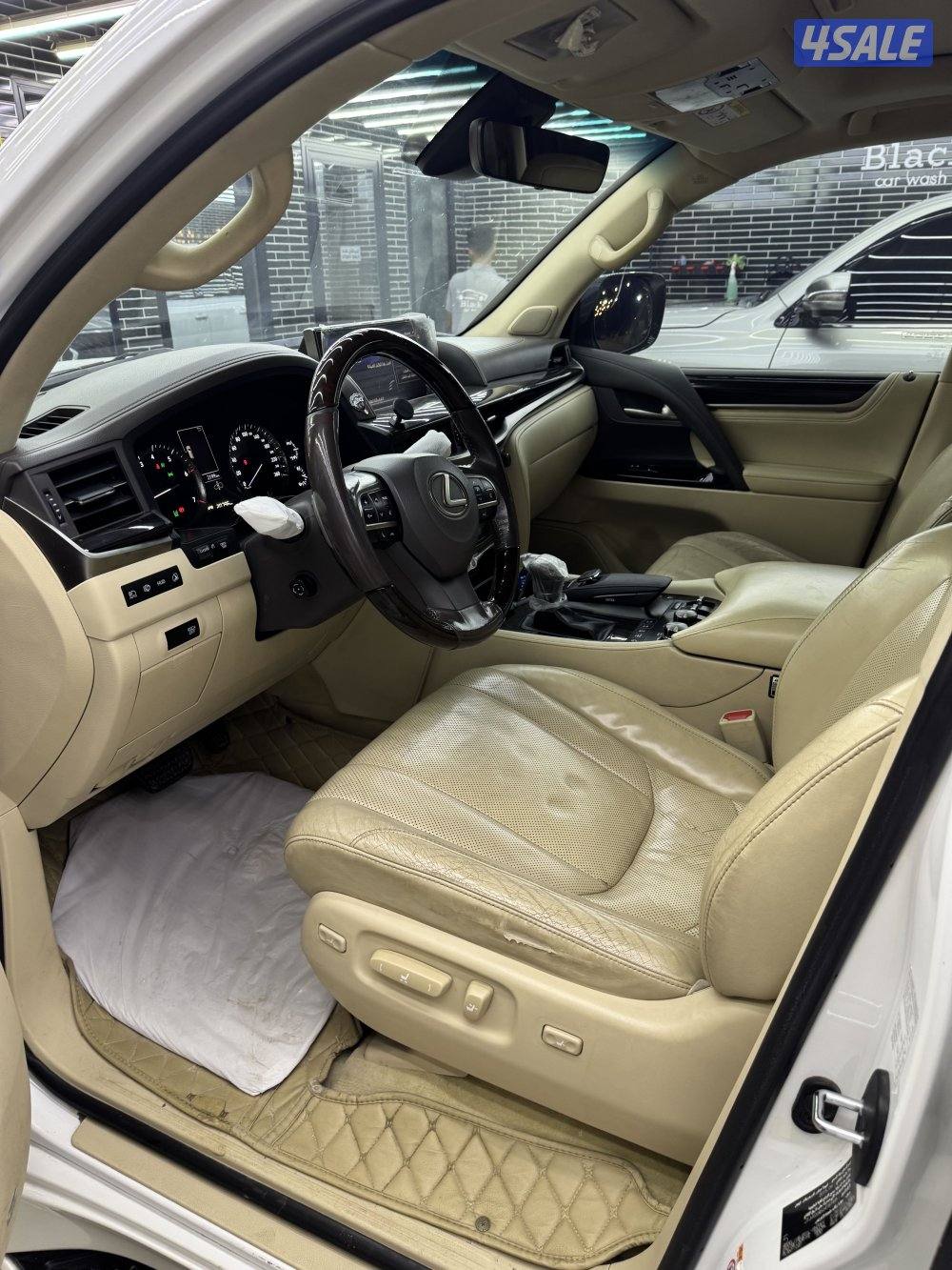 لكزس وارد عمان6