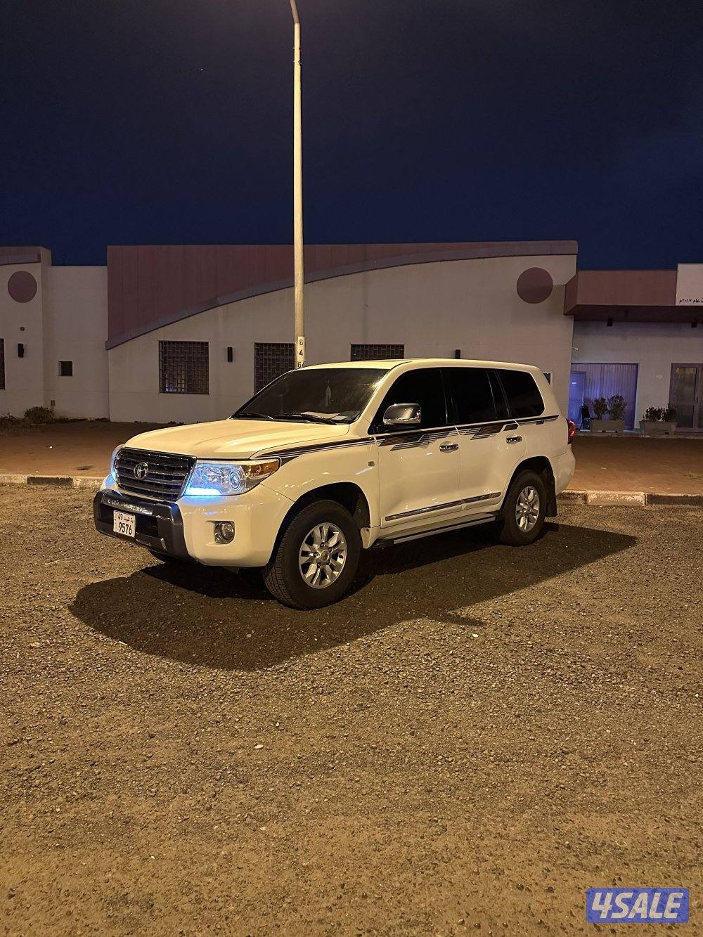 للبيع لاند وارد الساير1