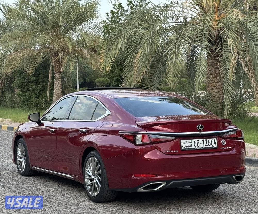 لكزس موديل 2022 عداد48 الف سيرفس وكاله تحت الكفاله شرط الفحص بالكامل2
