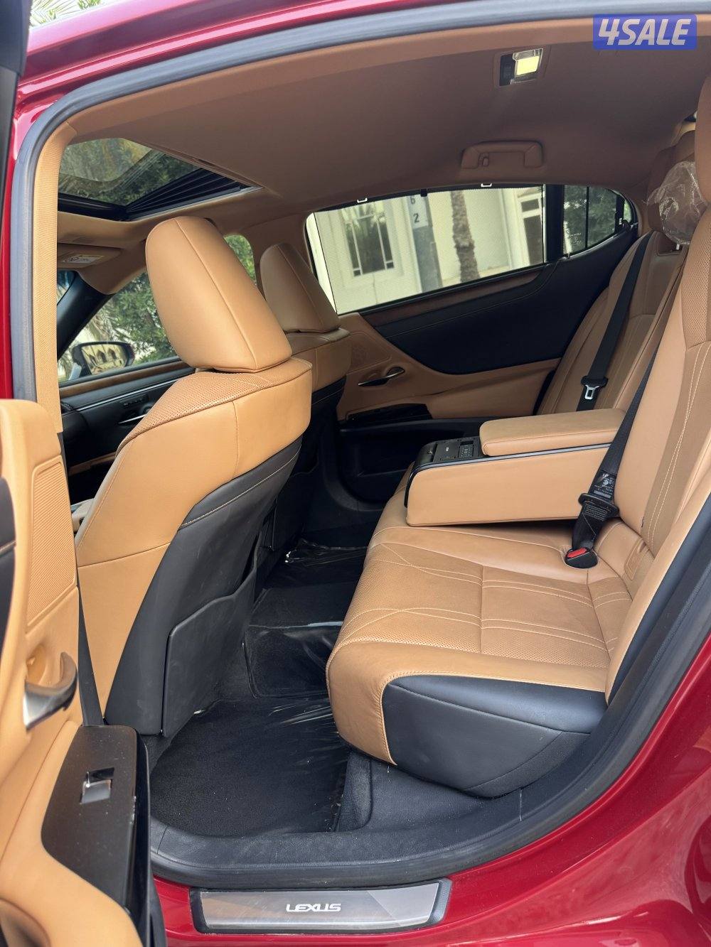 لكزس موديل 2022 عداد48 الف سيرفس وكاله تحت الكفاله شرط الفحص بالكامل5