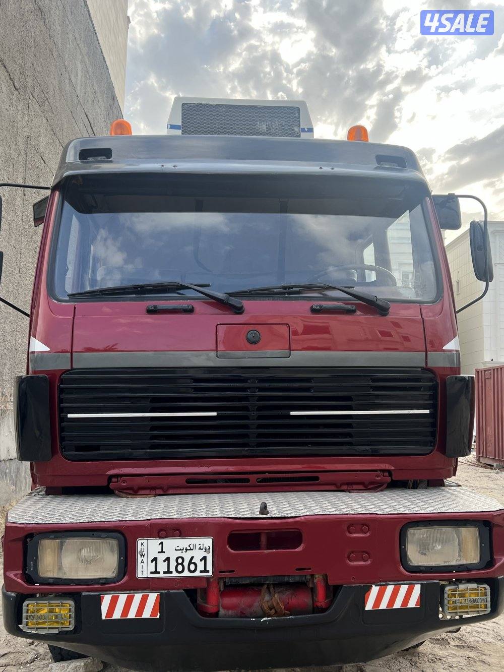 للبيع راس تريلا 6x6 نظيف جدا5