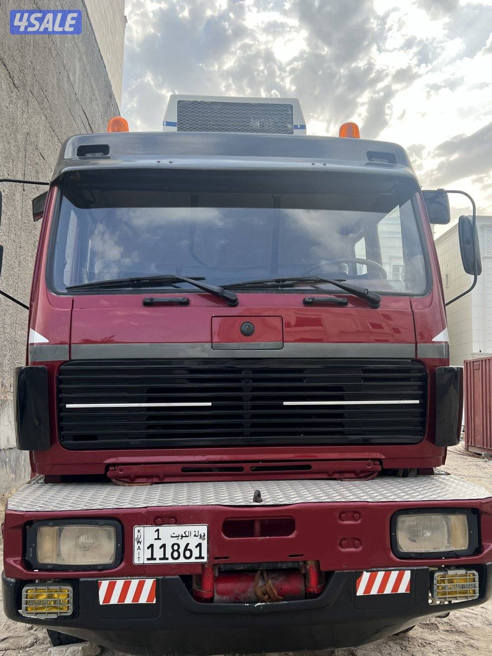 للبيع راس تريلا 6x6 نظيف جدا8