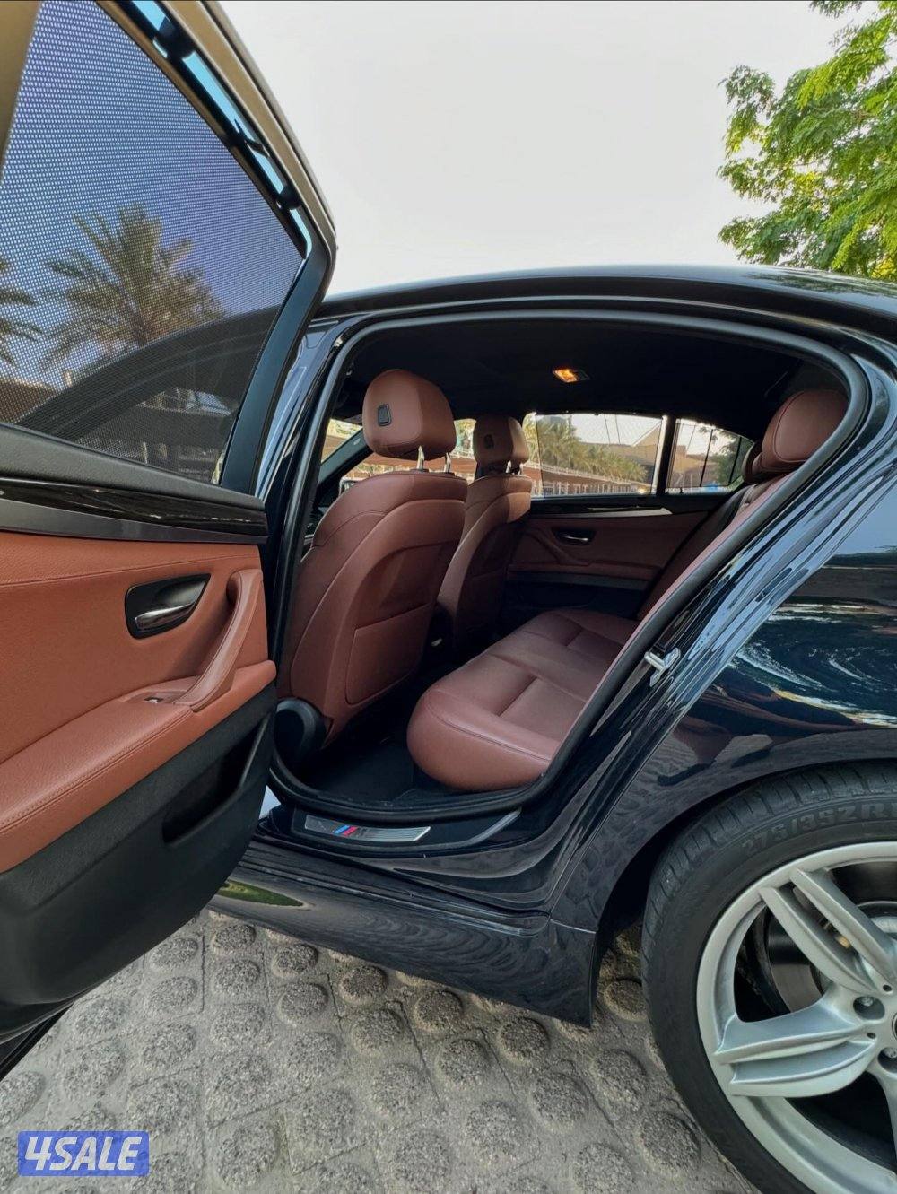 🚘BMW 520i M sport package 20164