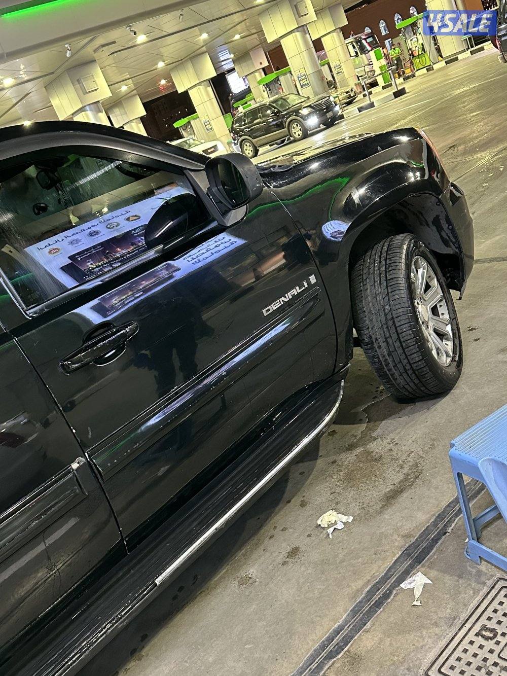 للبيع دينالي بحاله الوكالة لون اسود ملكي من داخل أسود شرط الشاصي جيد .5