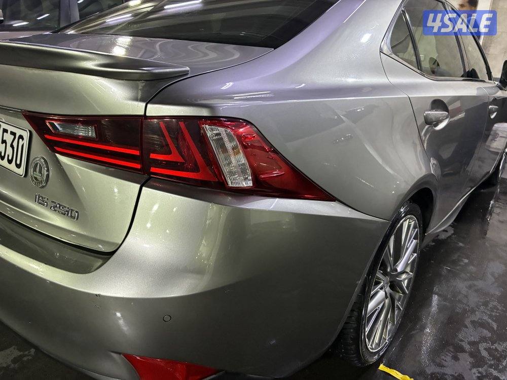 لكزس المالك الاول 2015 وكالة الكويت حجم IS250 عداد 184 كم فقط3