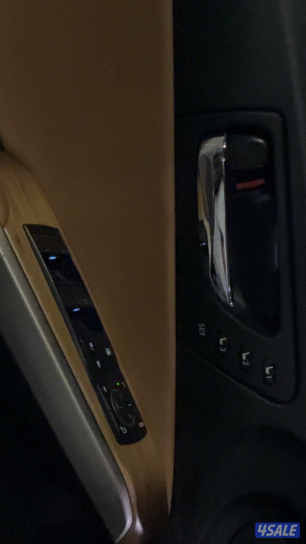 لكزس المالك الاول 2015 وكالة الكويت حجم IS250 عداد 184 كم فقط9