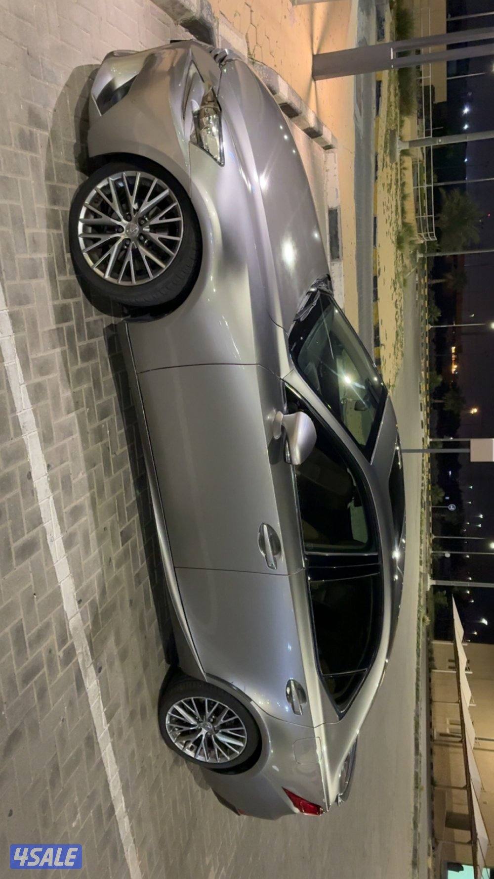 لكزس المالك الاول 2015 وكالة الكويت حجم IS250 عداد 184 كم فقط10