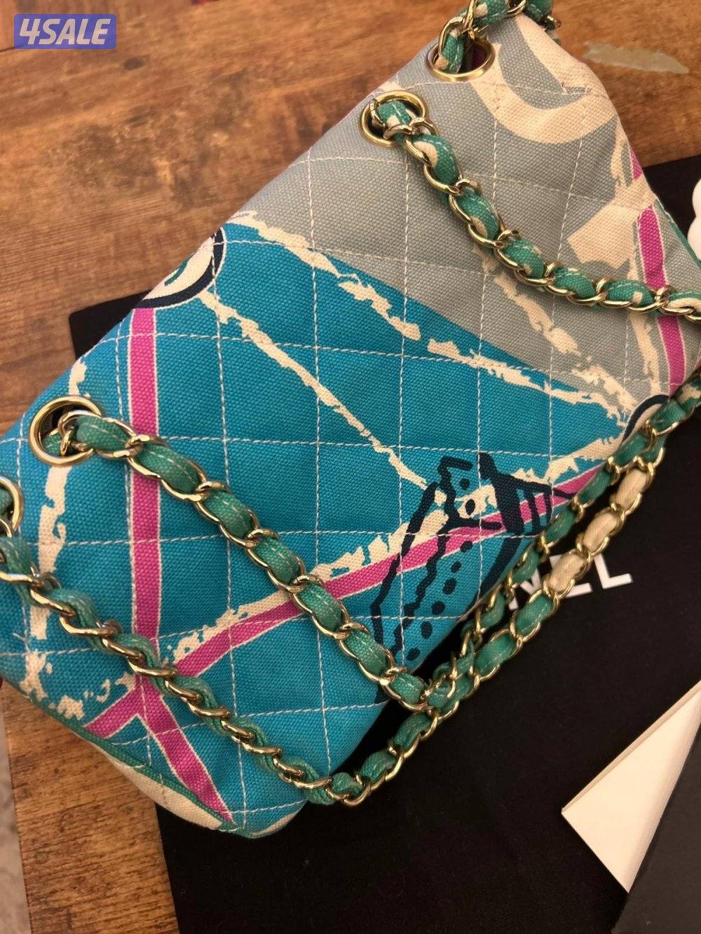 حقيبة شانيل نادرة, من مجموعة كروز 2006 من تصميم كارل لاغرفيلد1