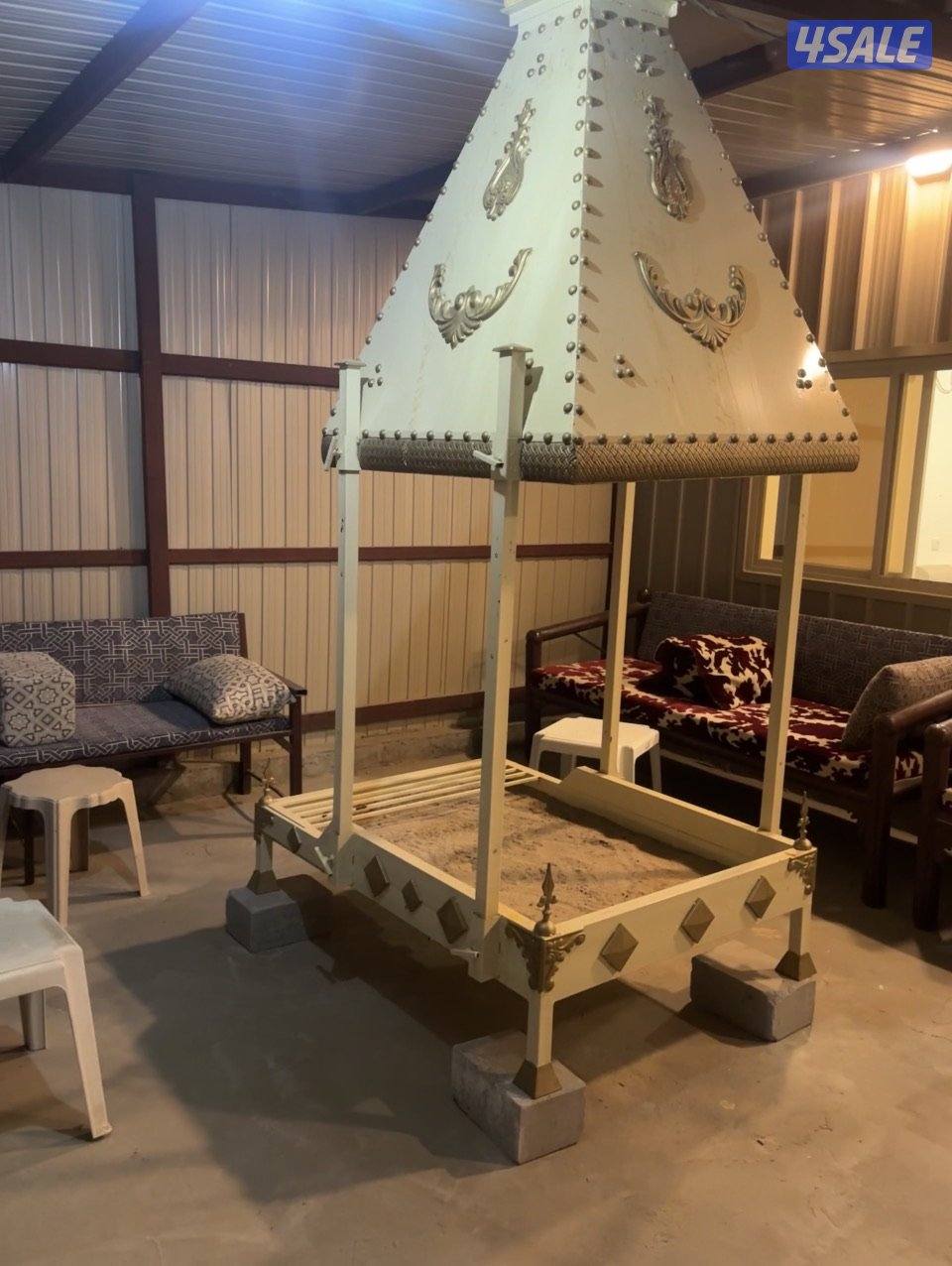 وجار مع مدخنه جديد لم يستعمل0