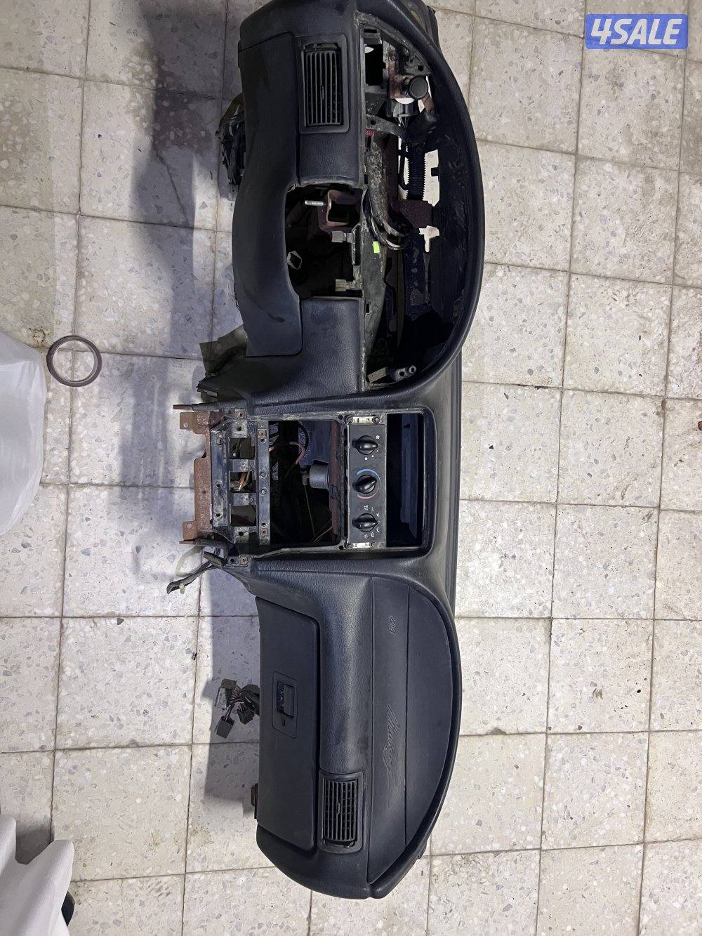 طبلون موستنج 20041