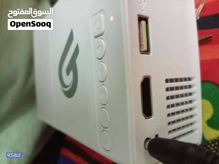 بروجكتر بسعر وممتاز جدا بقيمه 8 دينار1