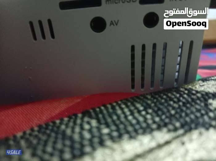 بروجكتر بسعر وممتاز جدا بقيمه 8 دينار5