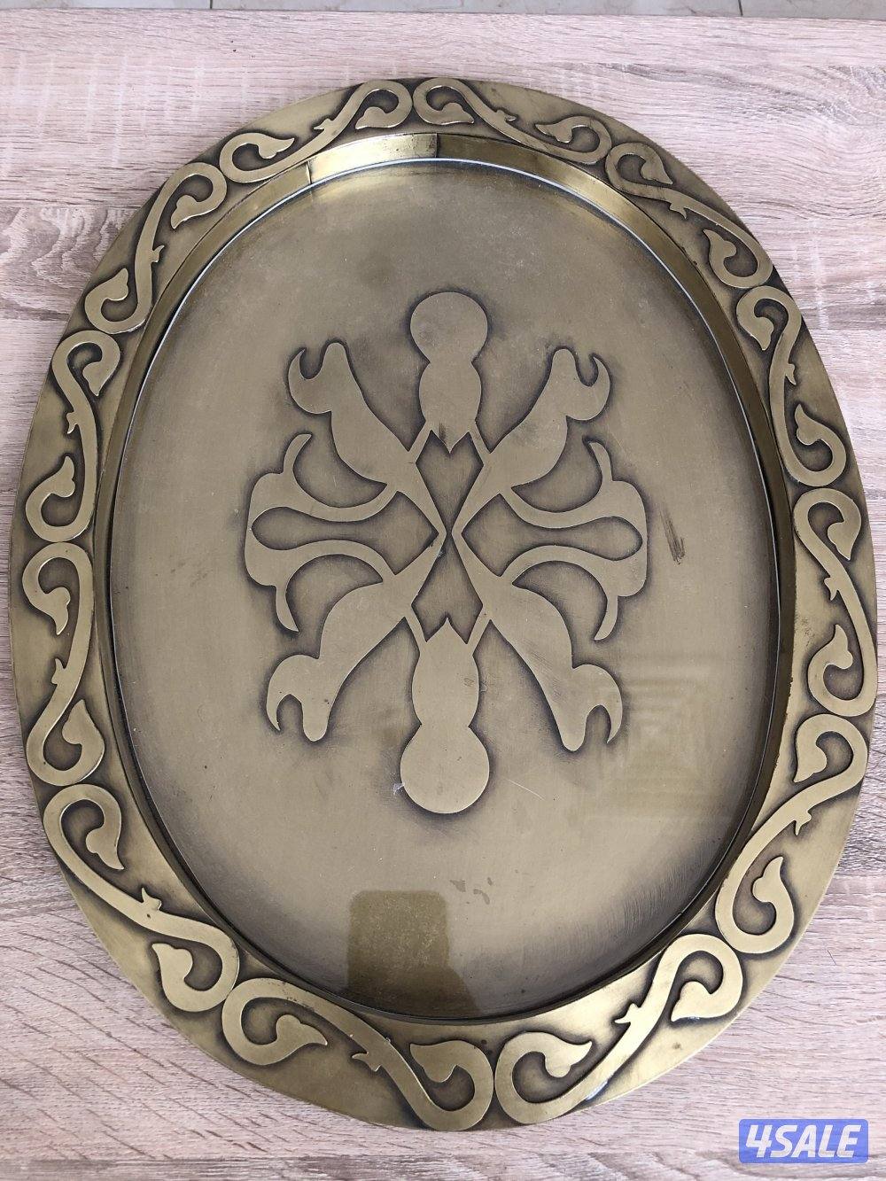 صواني نحاس وخشب مميزه للبيع جديده0