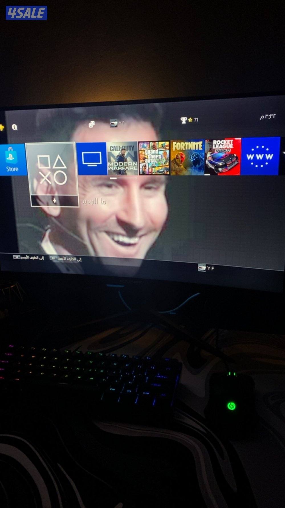 بلايستيشن 4عادي مع كل اغراضه يده وكل كيبلاته مستعمل نضيف5