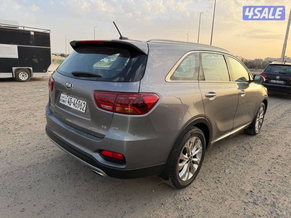 سورينتو 2018 بانوراما وبصمه وشاشه8