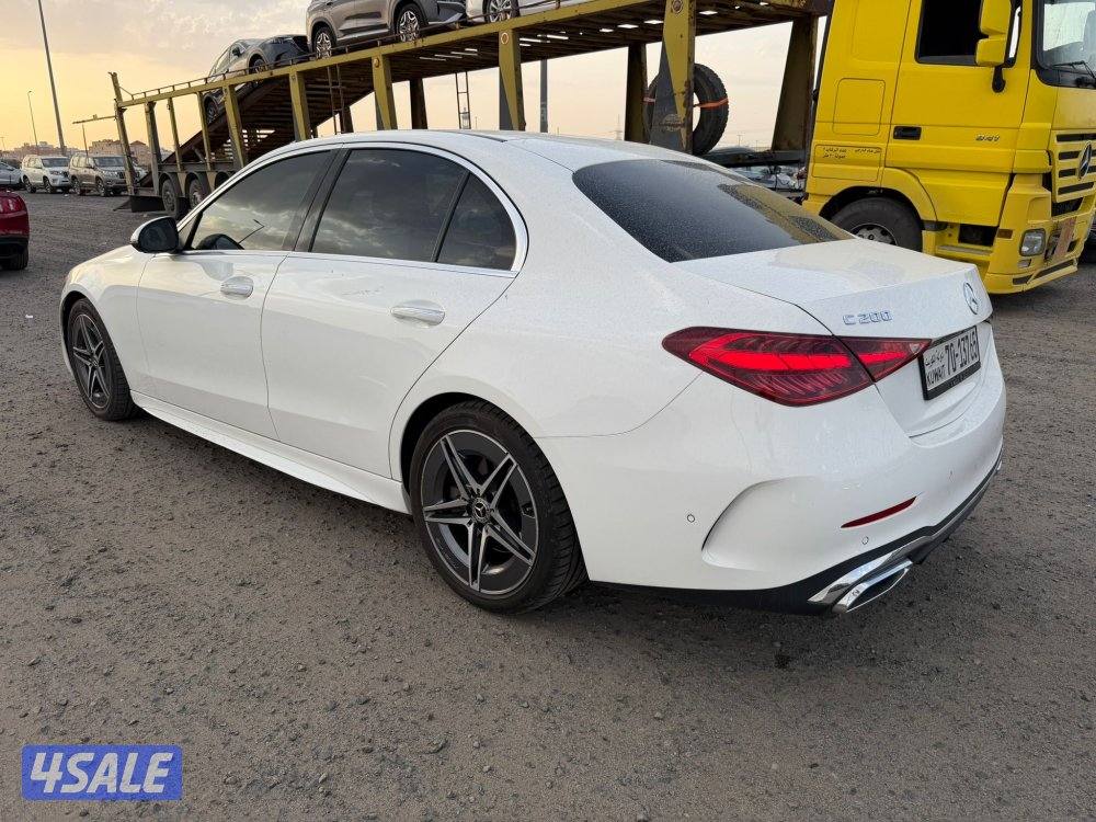 مرسيدس 2022 حجم C2000