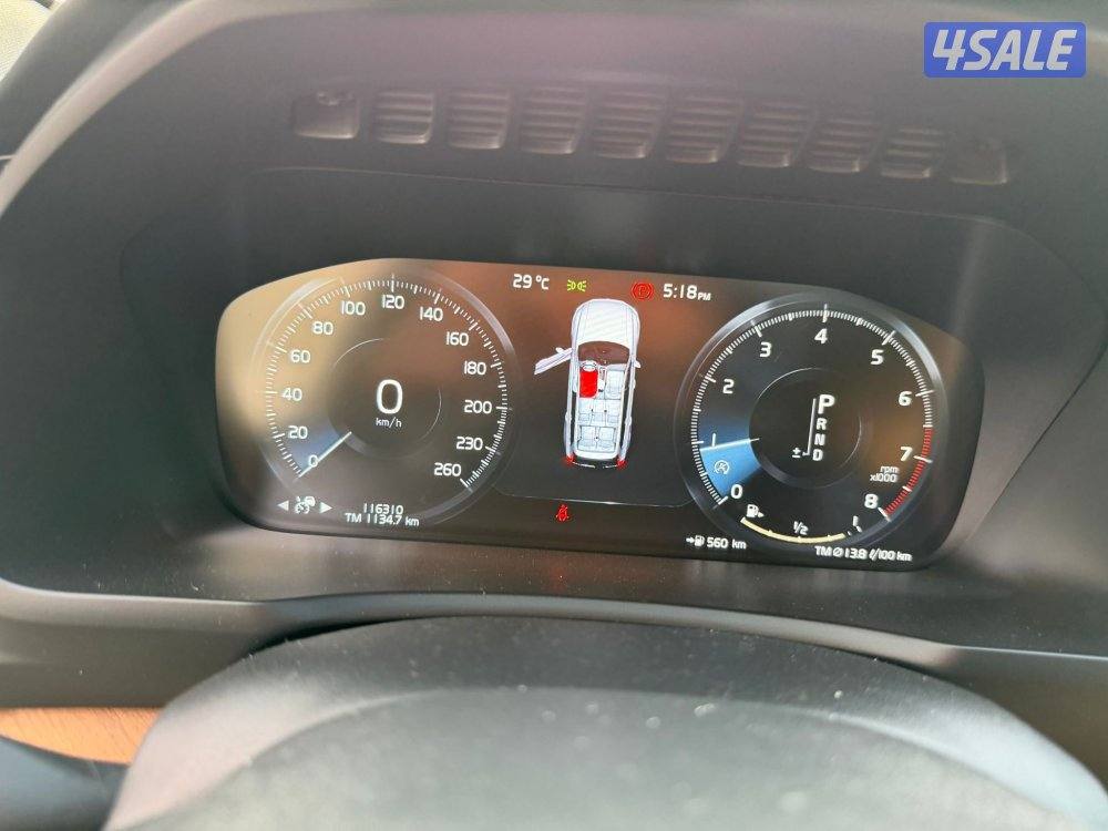 فولفو 2018 حجم XC906