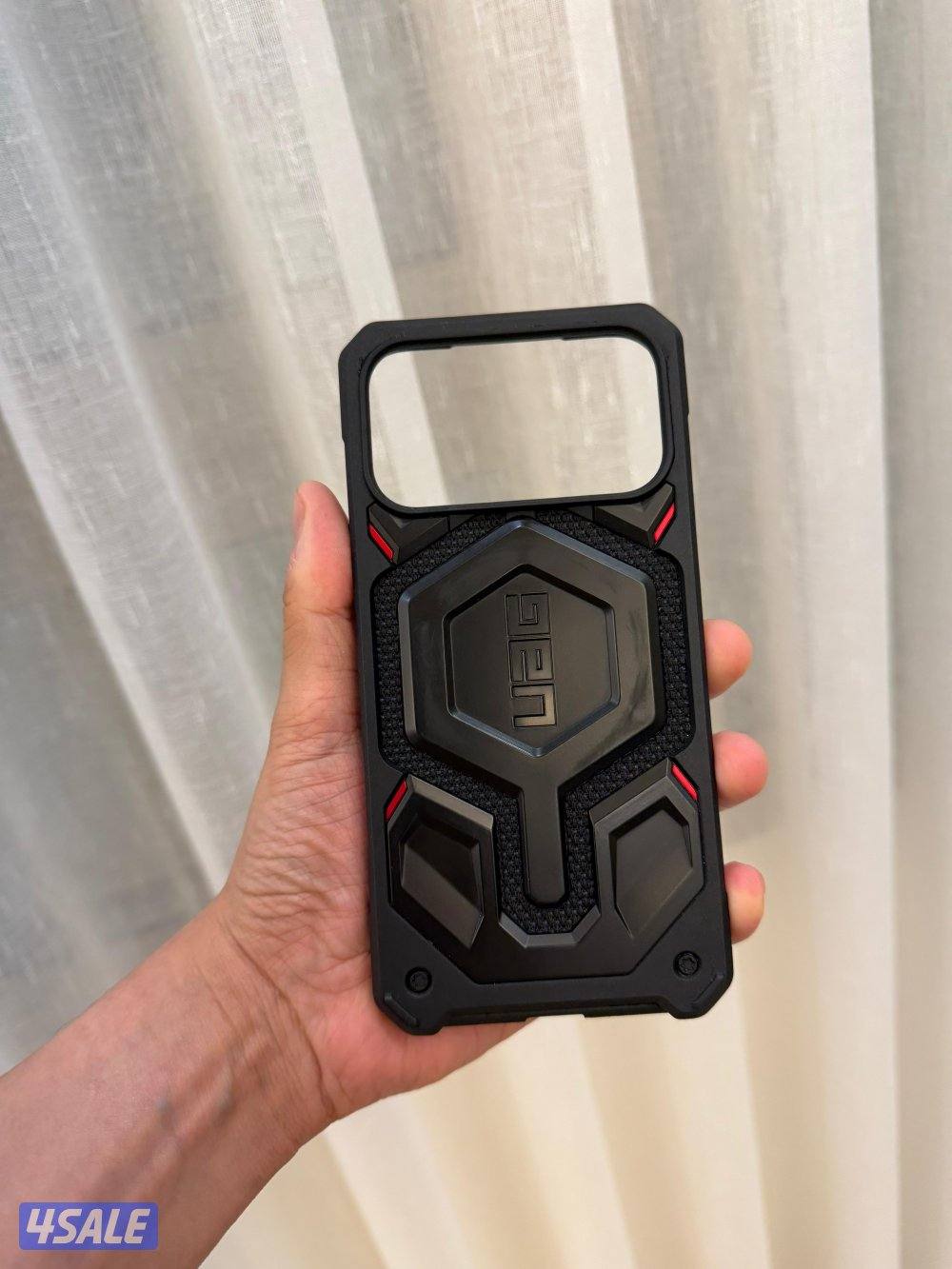 كفر آيفون 17 برو ماكس موناك برو UAG حافظة
كيفلار ماجسيف1