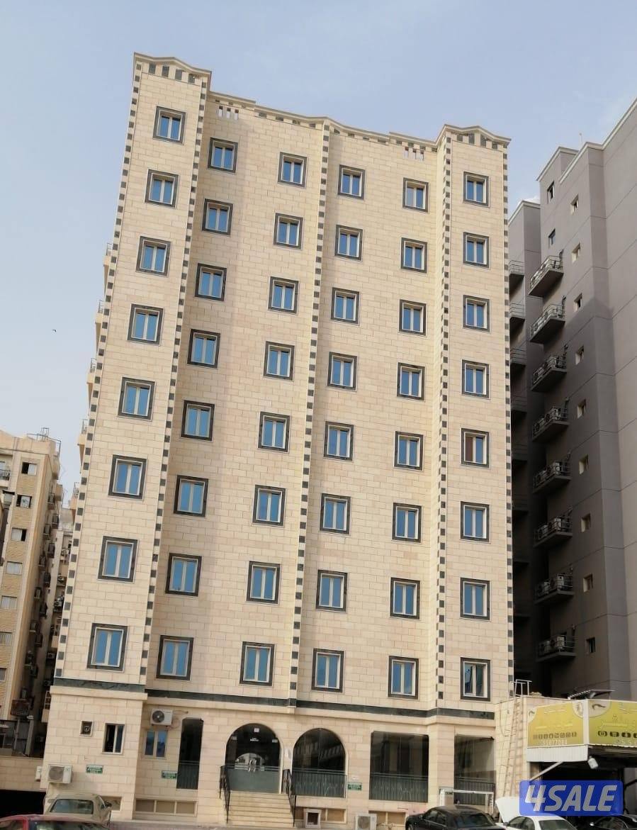 عماره للايجار للشركات في الفروانية 32شقه رجاء التواصل واتساب0