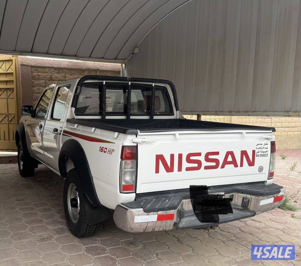 للبيع نيسان دبل قير بحاله ممتازه مصبوغ عام بدون حوادث تجميلي  20164