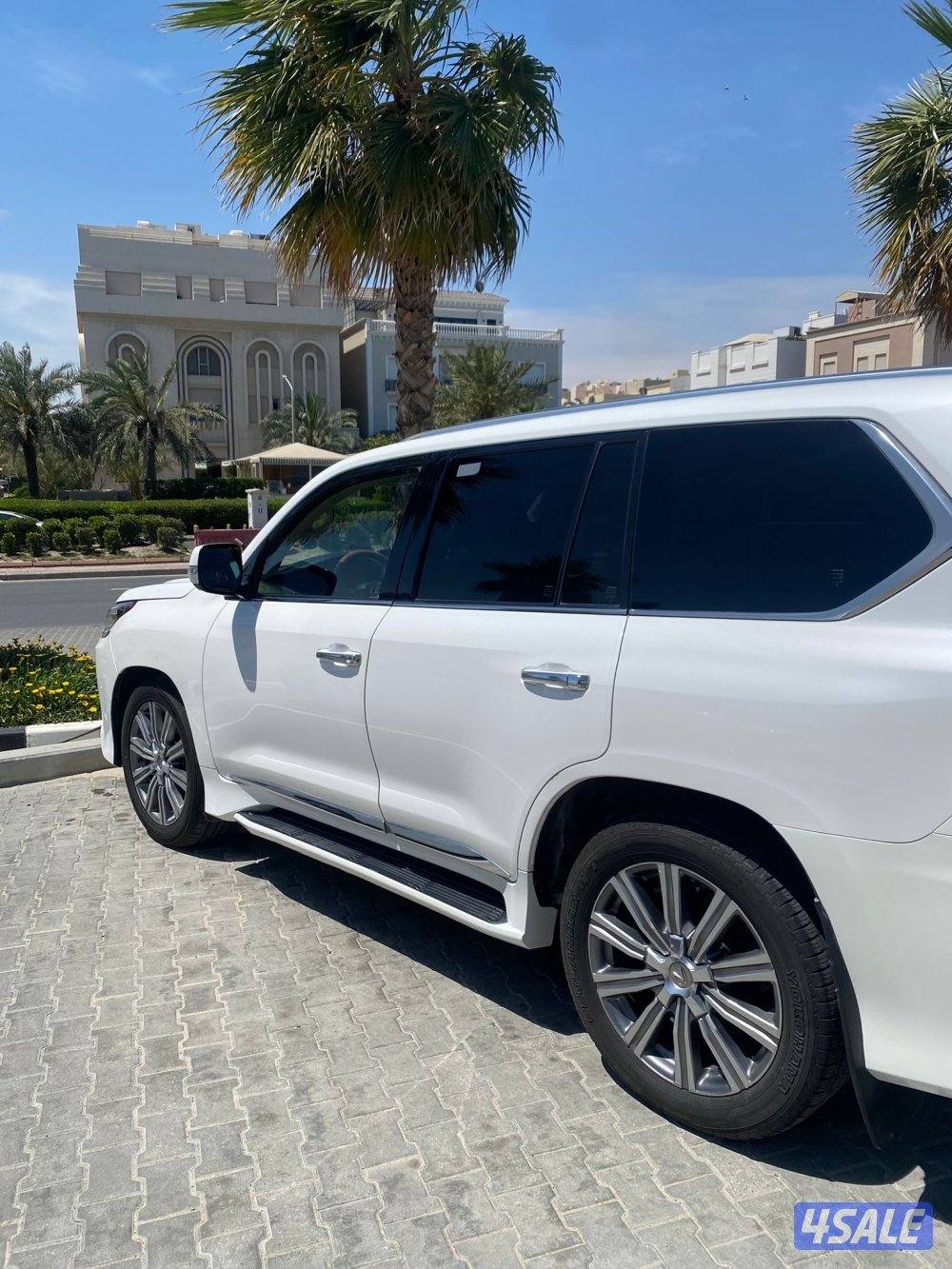 للبيع لكزز LX570 موديل 2016 اعلى فئة بالساير +مواصفات خاصة5