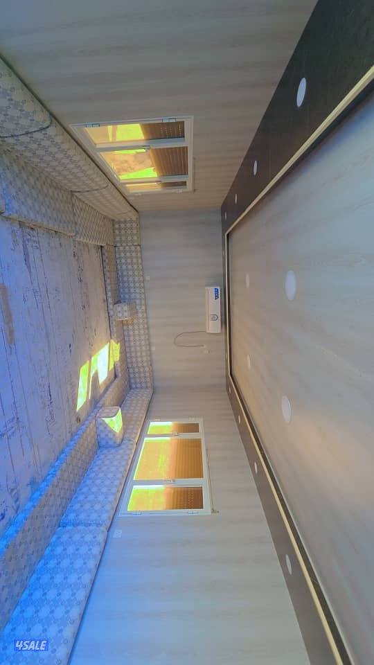 للبيع شالية ثابت 8في 4مطبخ تحضيري حمام وحده تكييف ديكورات مع عفش جاهز0