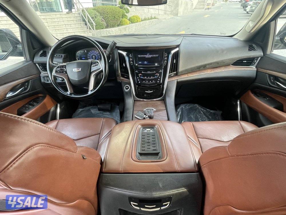 اسكاليد موديل 2016 عداد 123 الف وارد قطر7