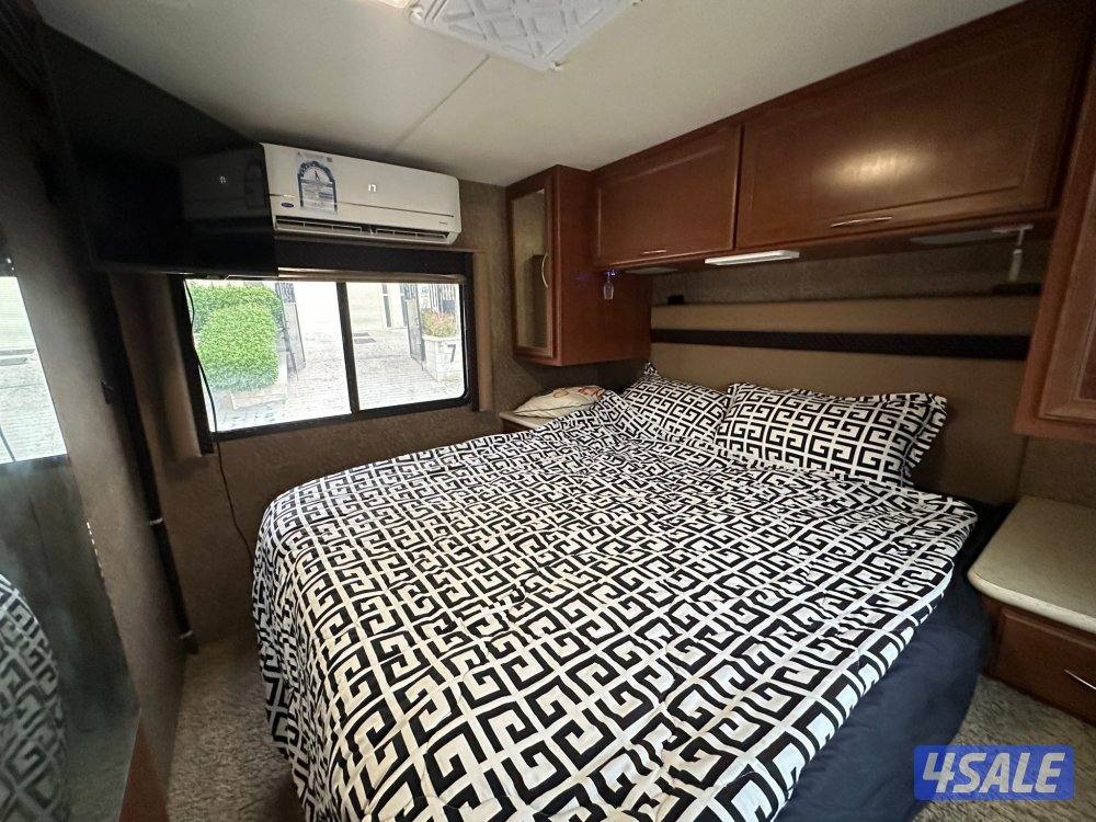 فورد F53 سلندر 8 عداد 643