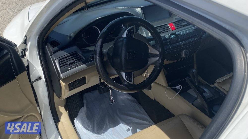 هوندا اكورد V6 موديل 2010  3 مفتيح سياره6