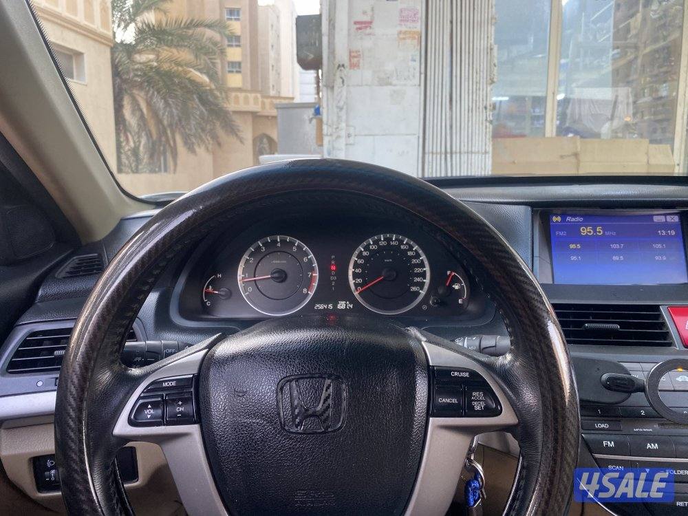 هوندا اكورد V6 موديل 2010  3 مفتيح سياره7