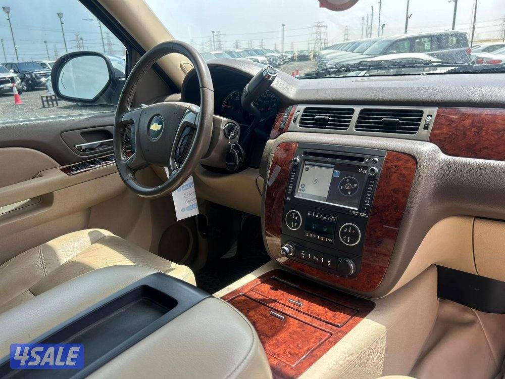 شيفرولية تاهوLTZ موديل 2013 ماشى 251.000 k.m  وارد الغانم .صبغ وكالة7