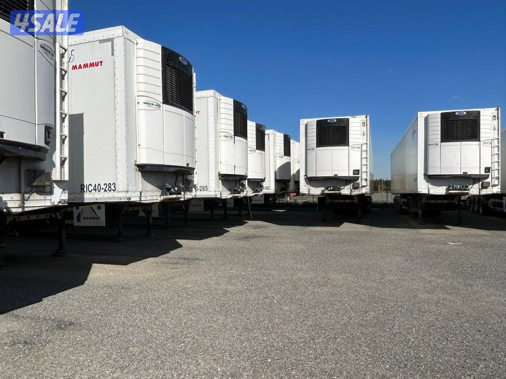 تريلا براد بحالة ممتازة للبيع ماركة ماموت موديل 20172