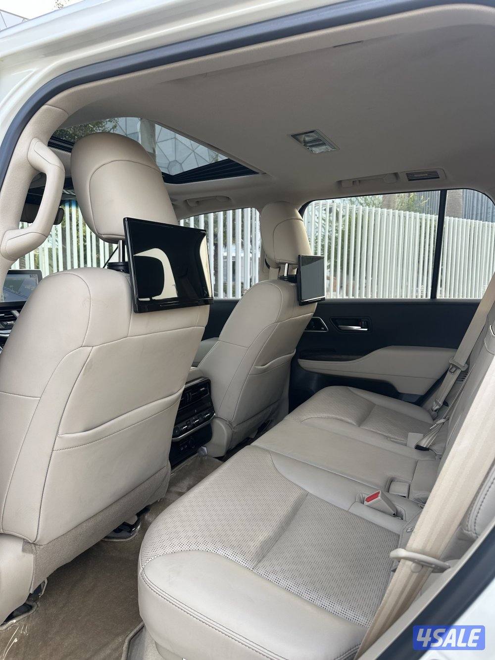 لاندكروزر VXR 2023 صبغ الوكالة وشرط الفحص9