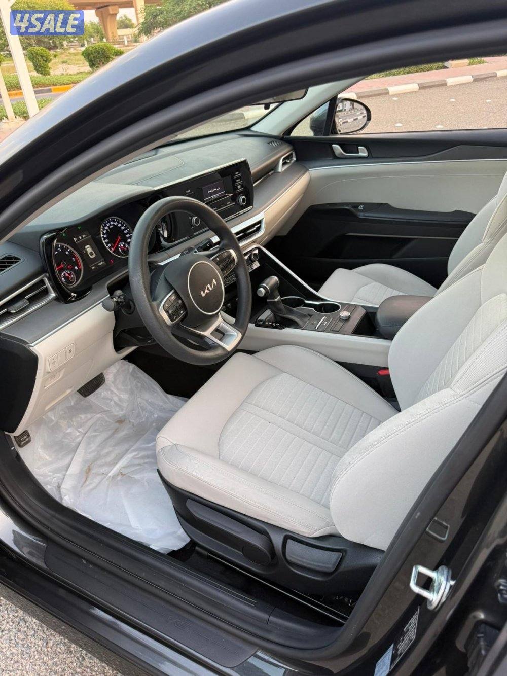 كيا k5 موديل 2023 شرط الفحص والنظافه ماشي 70 الف فقط سيرفس منتظم9