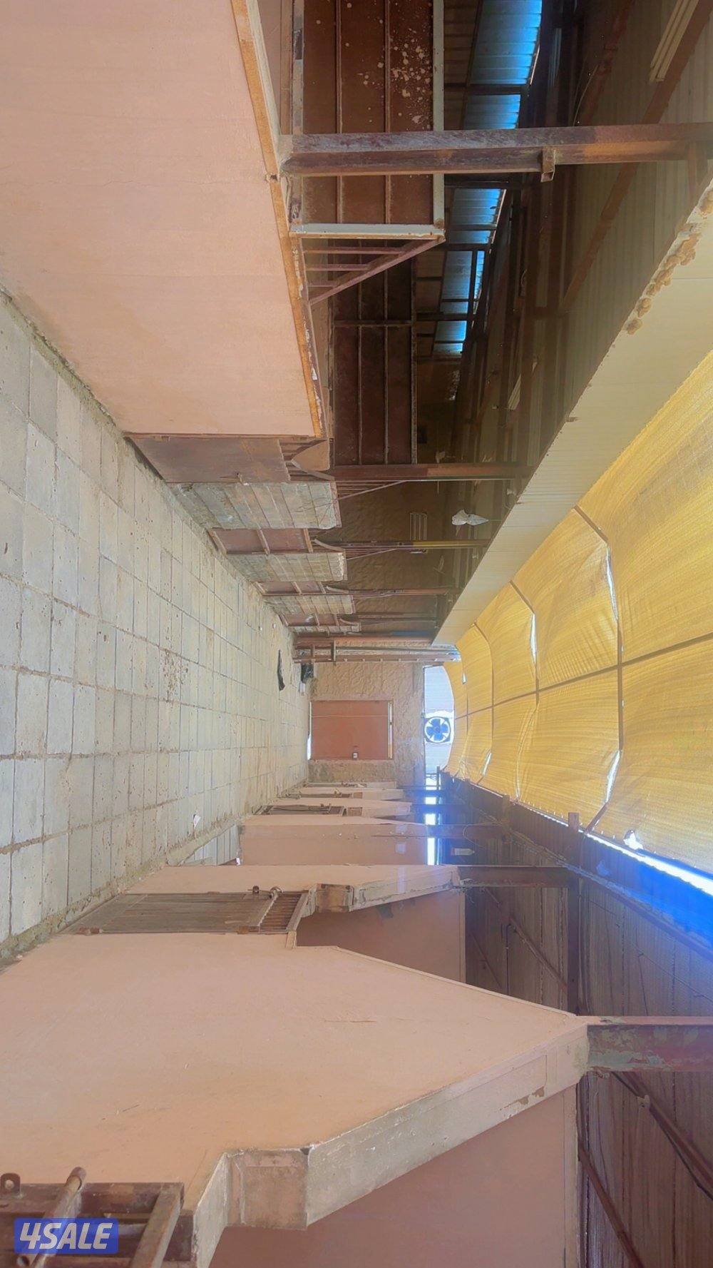 اجر شهري 10 مناجر وغرفة وحمام يصلح حق خيل و حلال ودجاج1