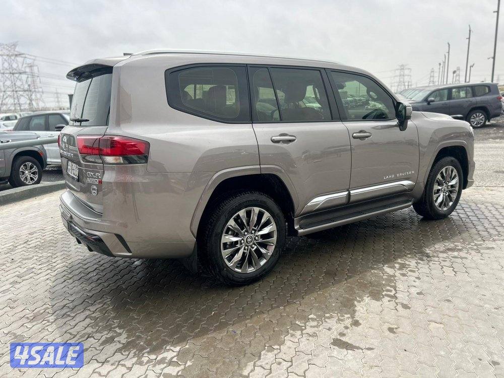 تويوتا لاند كروزر GX.R AEROs  twin turbo.V6 موديل 2025 ماشى 7000 k.m2