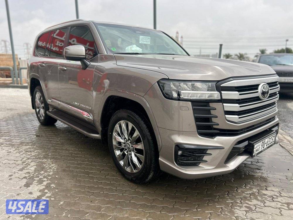 تويوتا لاند كروزر GX.R AEROs  twin turbo.V6 موديل 2025 ماشى 7000 k.m1