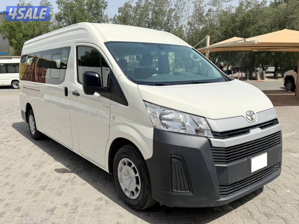 للبيع تويوتا هاي اس مقفل موديل 2022  راكب121