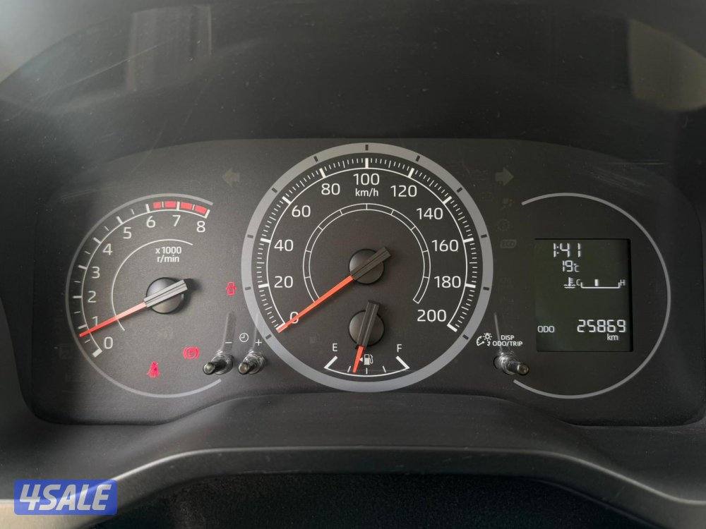 للبيع تويوتا هاي اس مقفل موديل 2022  راكب127