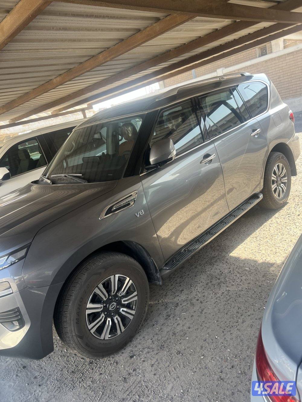 باترول 2023  8 سلندر ماشي 87  شرط الفحص  LE. مكفول الى غايه 2028 شهر 63