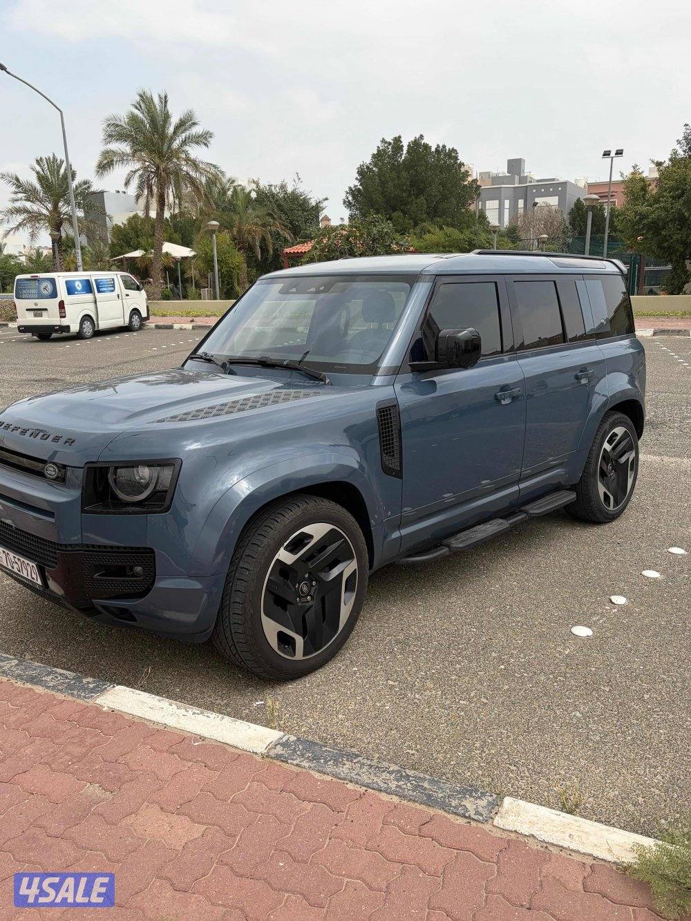 للبيع ديفندر 110 مديل 20203