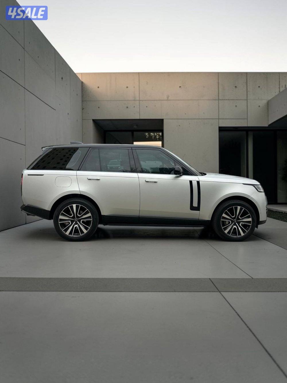 📍رنج كلاسيك - م٢٠٢٣ - ٦ سلندر - عداد ٣٦ الف - صبغ وكالة - الغانم 📍4