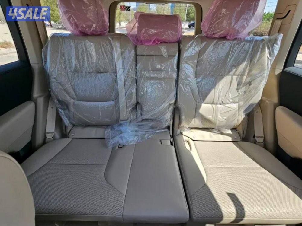 للبيع لاند كروزر موديل 2023 الممشى 38 الف فقط11