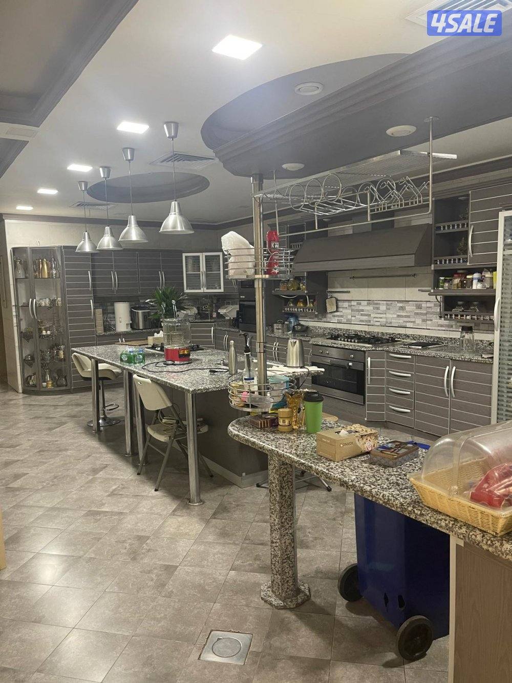 للبيع قسيمه بتوسعه الوفره السكنيه موقع زاويه دورين وربع الارضي وشقتين2