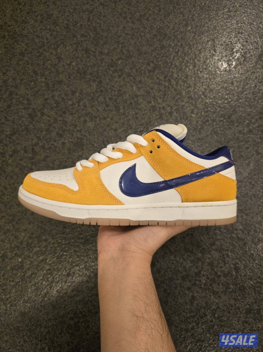 Nike SB Dunk Low "Laser Orange" (2020)0